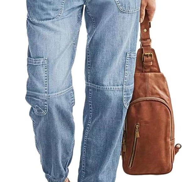 Effortlessly Chic Women's Light Blue Mid Rise Jeans - Perfect for Any Occasion - Picture 1 of 8